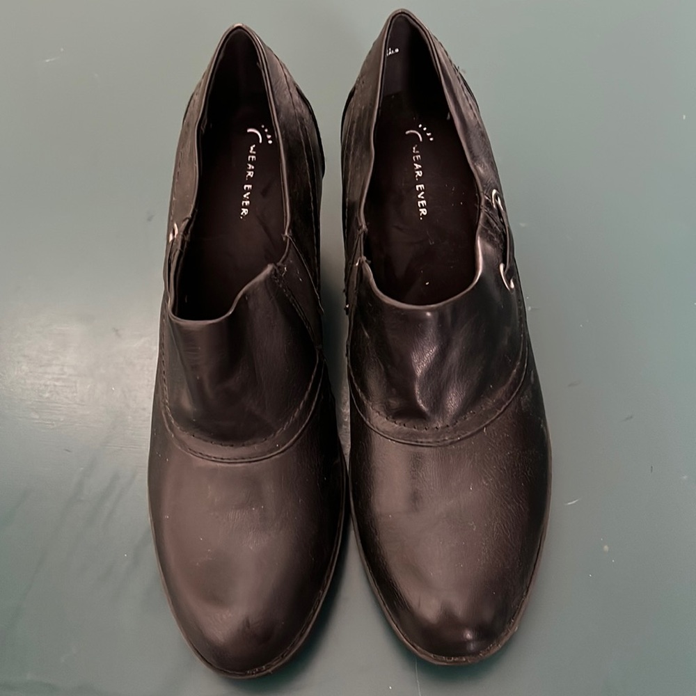 Size 10 WearEver booties